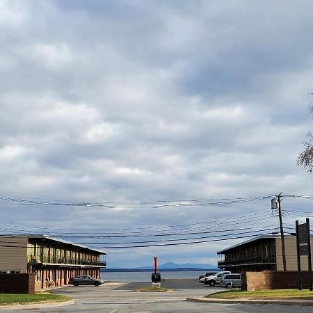 Golden Gate Lodging プラッツバーグ エクステリア 写真