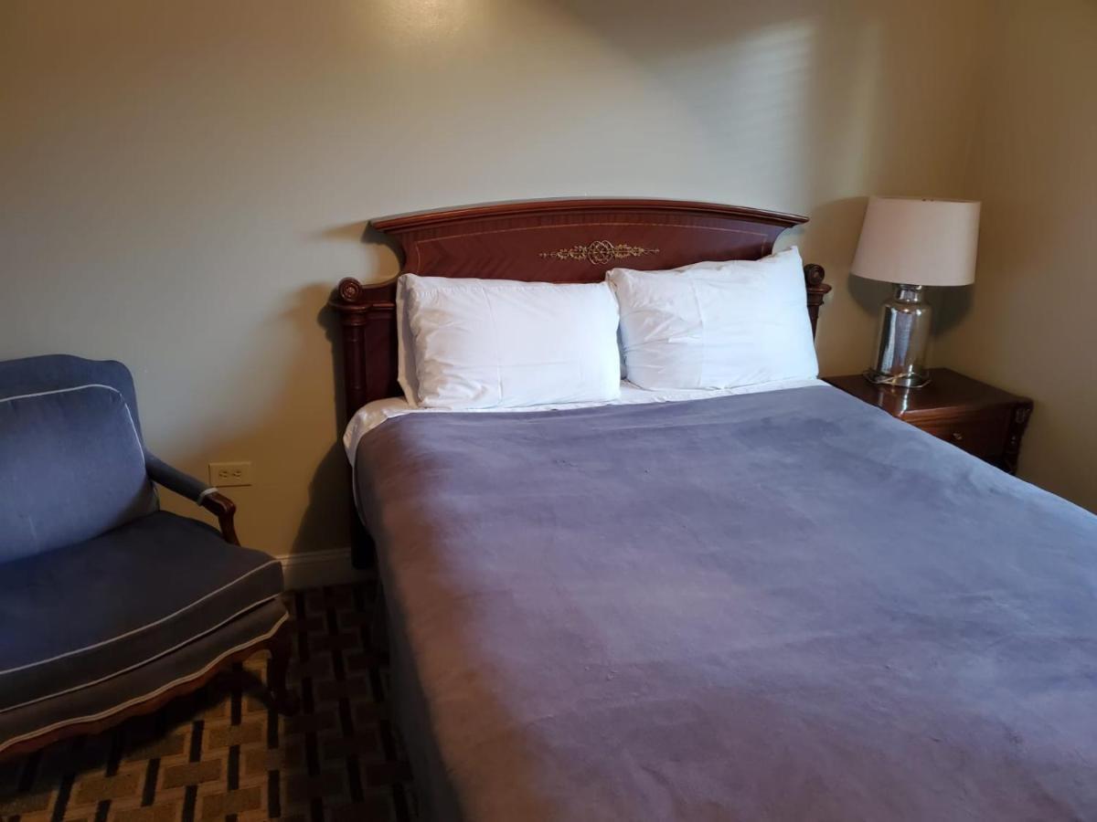 Golden Gate Lodging プラッツバーグ エクステリア 写真