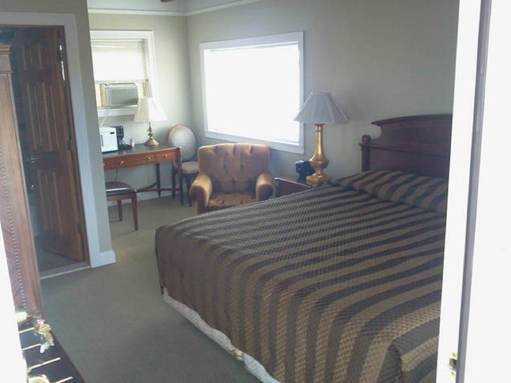 Golden Gate Lodging プラッツバーグ エクステリア 写真