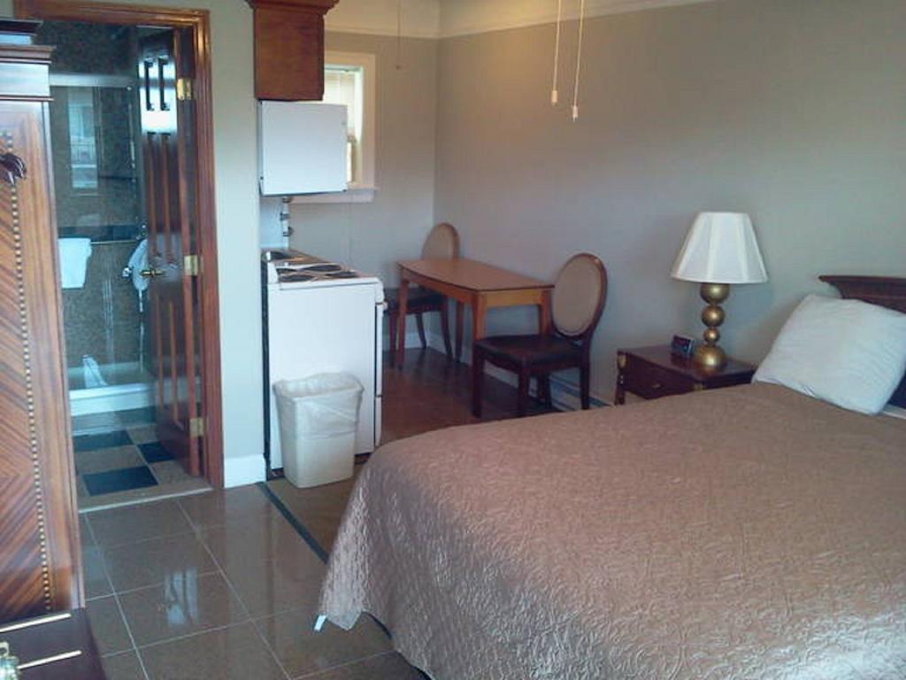 Golden Gate Lodging プラッツバーグ エクステリア 写真